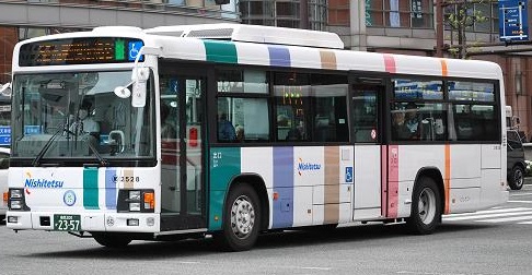 福岡の西鉄バスの画像です。