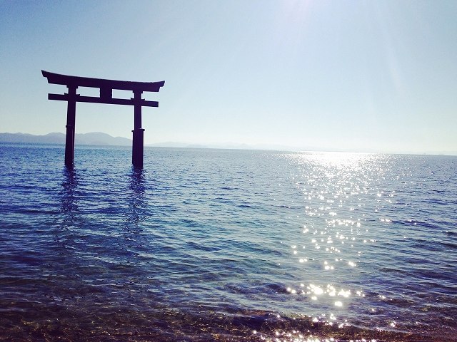 琵琶湖の神社と太陽！