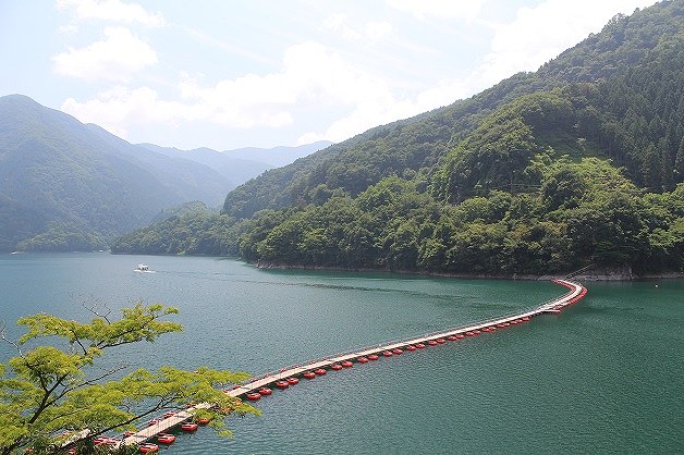 浮橋の画像です