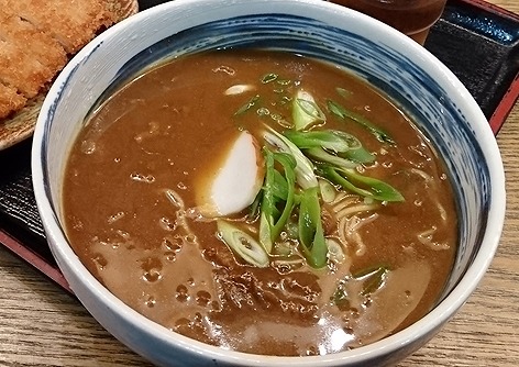 「うどん山川」カレーうどんの画像です