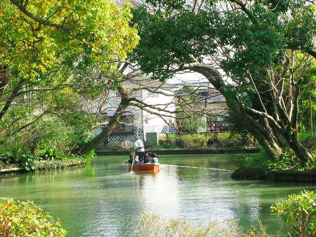 福岡市の子育て環境イメージ図です。