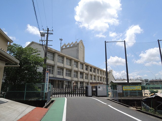 西浦東小学校の画像です