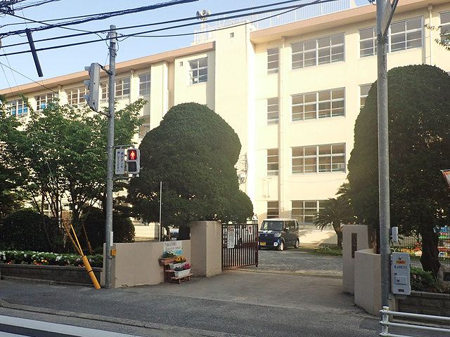 「高取小学校」の画像です