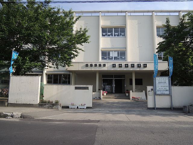 「道明寺中学校」の画像です