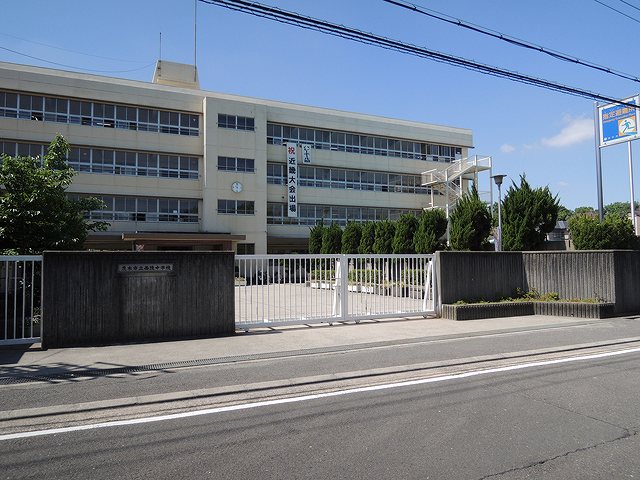 「西陵中学校」の画像です