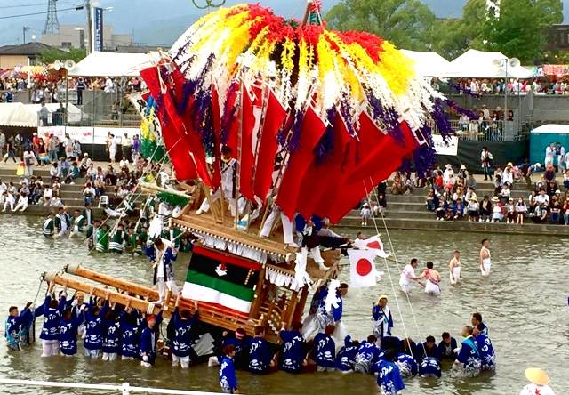 『川渡り神幸祭』の画像です