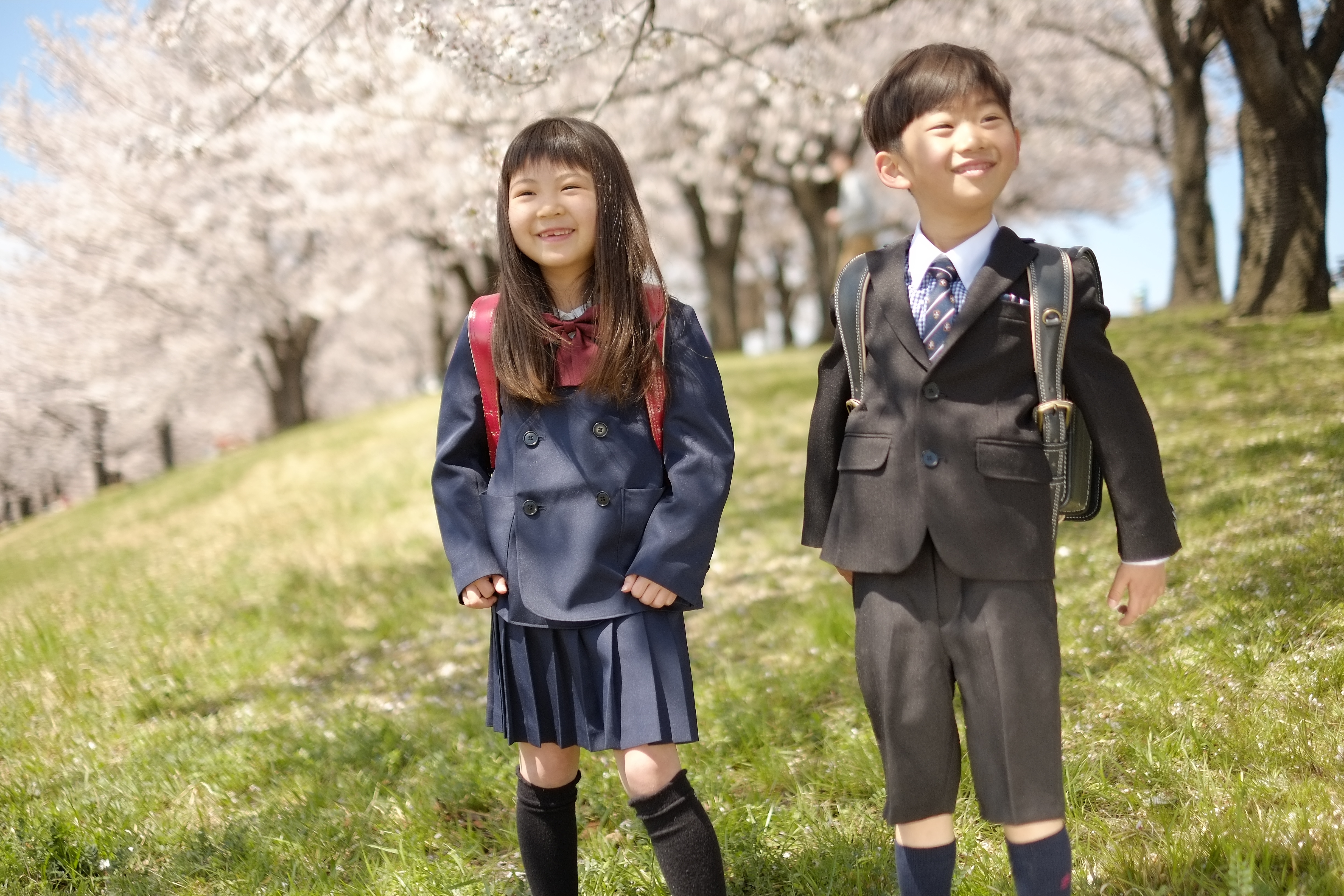 脇に 構成する 着替える 国立 小学校 ランドセル Info Box Jp